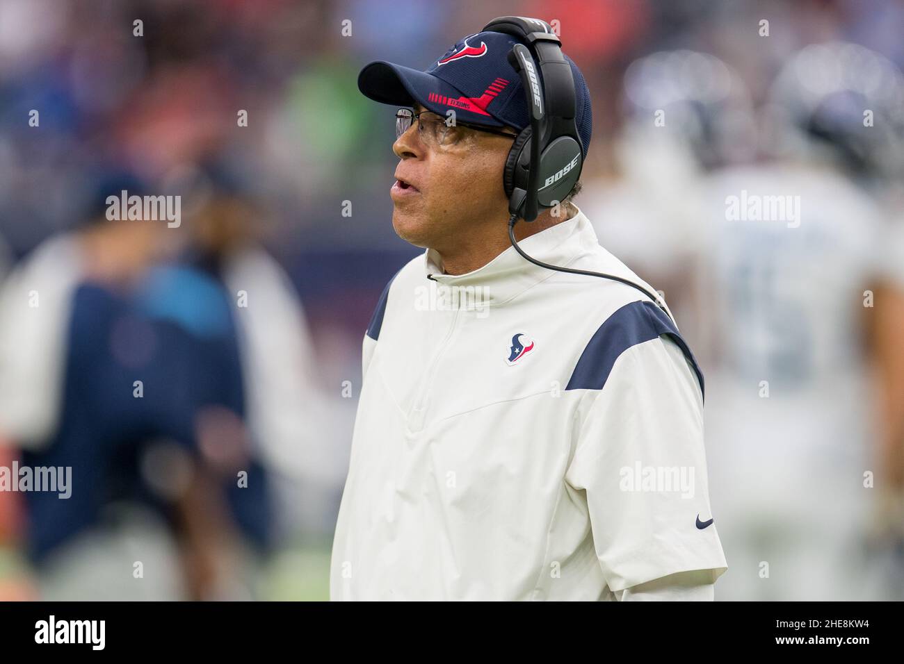 Houston, TX, USA. 9th Jan, 2022. Houston Texans head coach David Culley watches during the 4th quarter of an NFL football game between the Tennessee Titans and the Houston Texans at NRG Houston, TX, USA. 9th Jan, 2022. Houston Texans head coach David Culley watches during the 4th quarter of an NFL football game between the Tennessee Titans and the Houston Texans at NRG