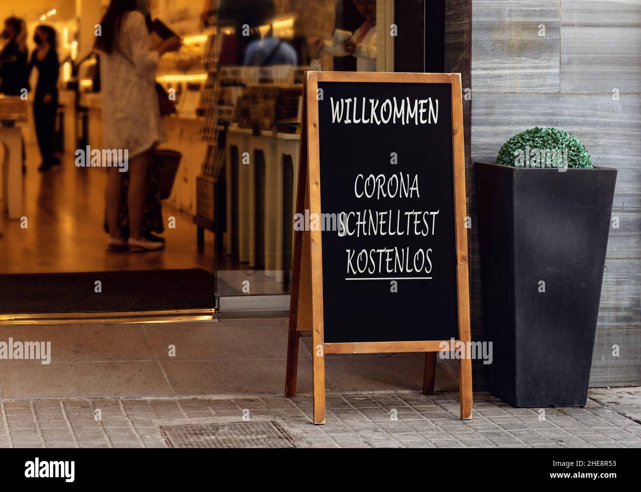 Citizen Concept Store High Resolution Stock Photography and Images - Alamy