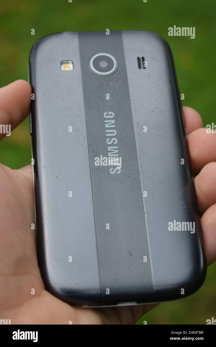 Samsung Old Phone Hi Res Stock Photography And Images Alamy