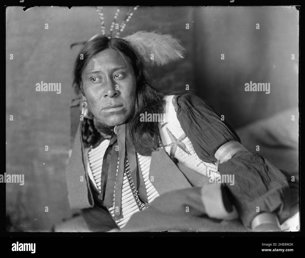 Sioux indian buffalo Black and White Stock Photos & Images - Alamy