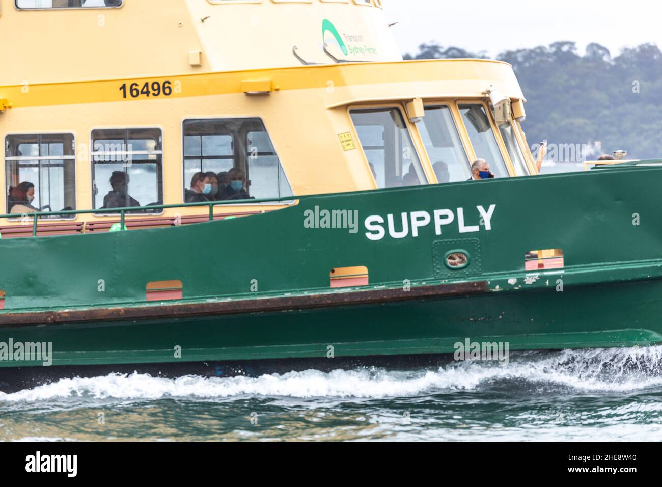 Mandatory facemasks on public transport in NSW, passengers wear masks