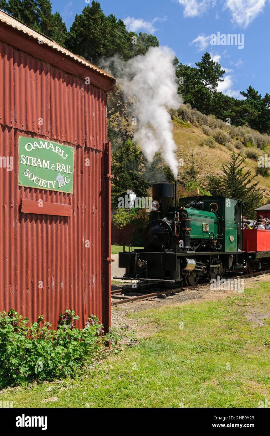 Oamaru Steam and Rail Society hut and steam train New Zealand Stock Photo
