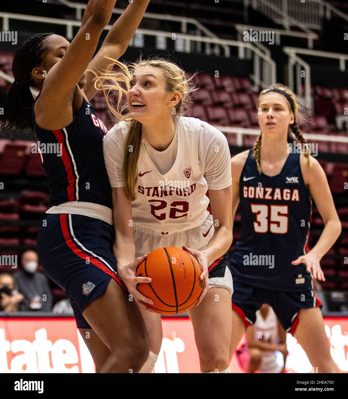 Stanford, CA, USA. 09th Jan, 2022. A. Stanford forward Cameron Brink (22)  goes to the basket during the NCAA Women's Basketball game between Gonzaga  Bulldogs and the Stanford Cardinal. Stanford won 66-50