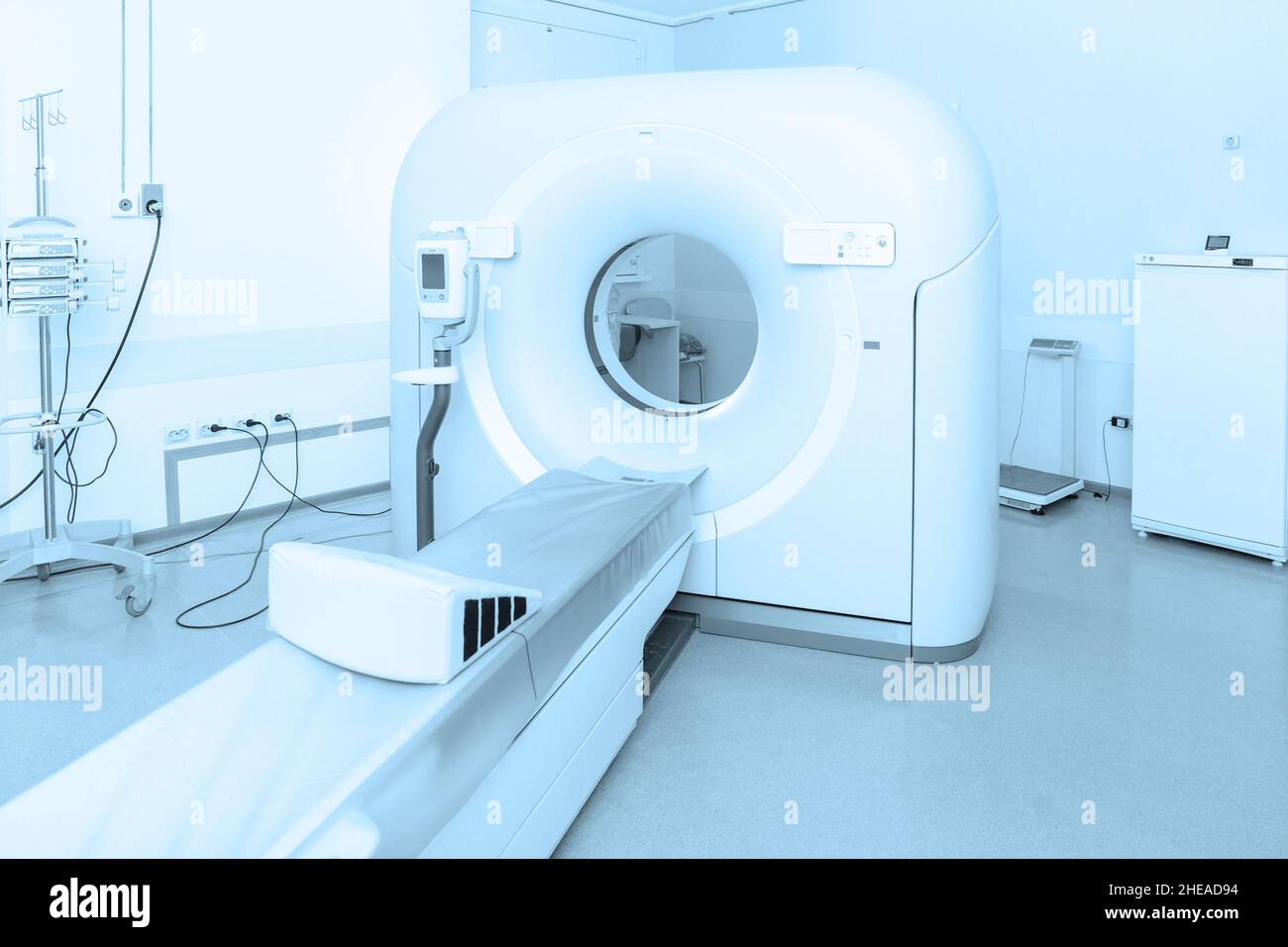 Med Scanner Lab Medical CT or MRI Scan in the modern hospital laboratory. Interior of ...