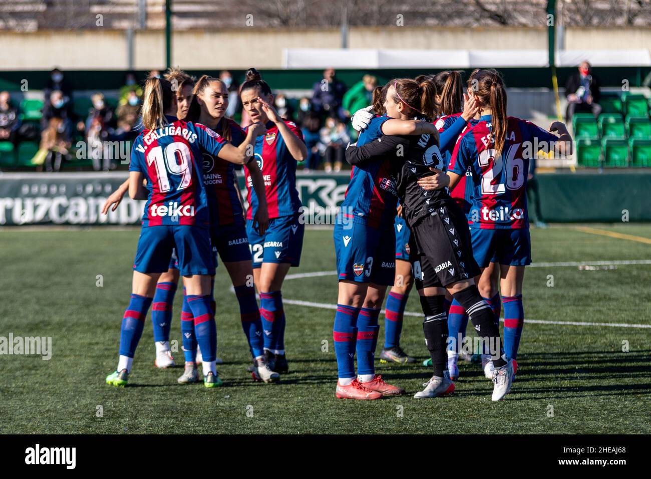 Seville, Spain. 09th Jan, 2022. The players of Levante UD Women are getting ready for the Primera Division Femenina match between Real Betis Women and Levante UD Women at Luis del Sol Sports City in Seville. (Photo credit: Mario Diaz Rasero Credit: Gonzales Photo/Alamy Live News Stock Photo