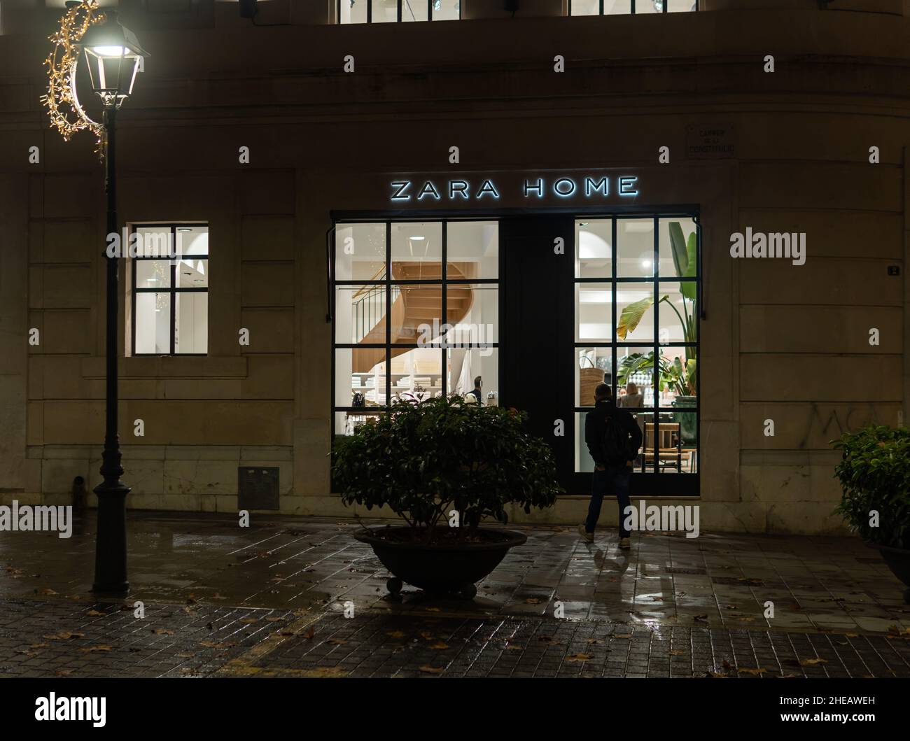 Zara store, Palma de Mallorca shopping, Passeig des Born street, Spain  Stock Photo - Alamy