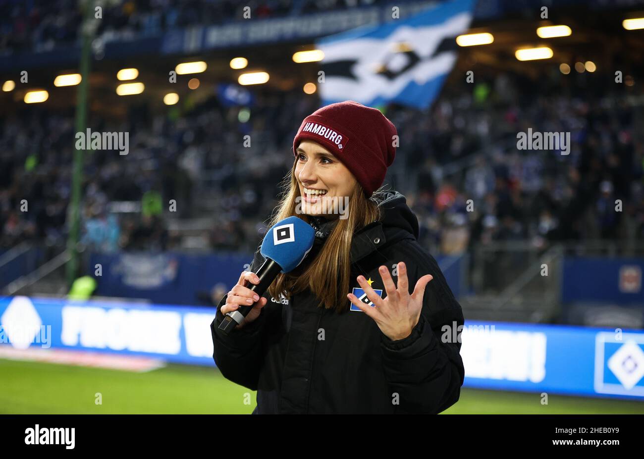 Stadium announcer hi-res stock photography and images - Alamy