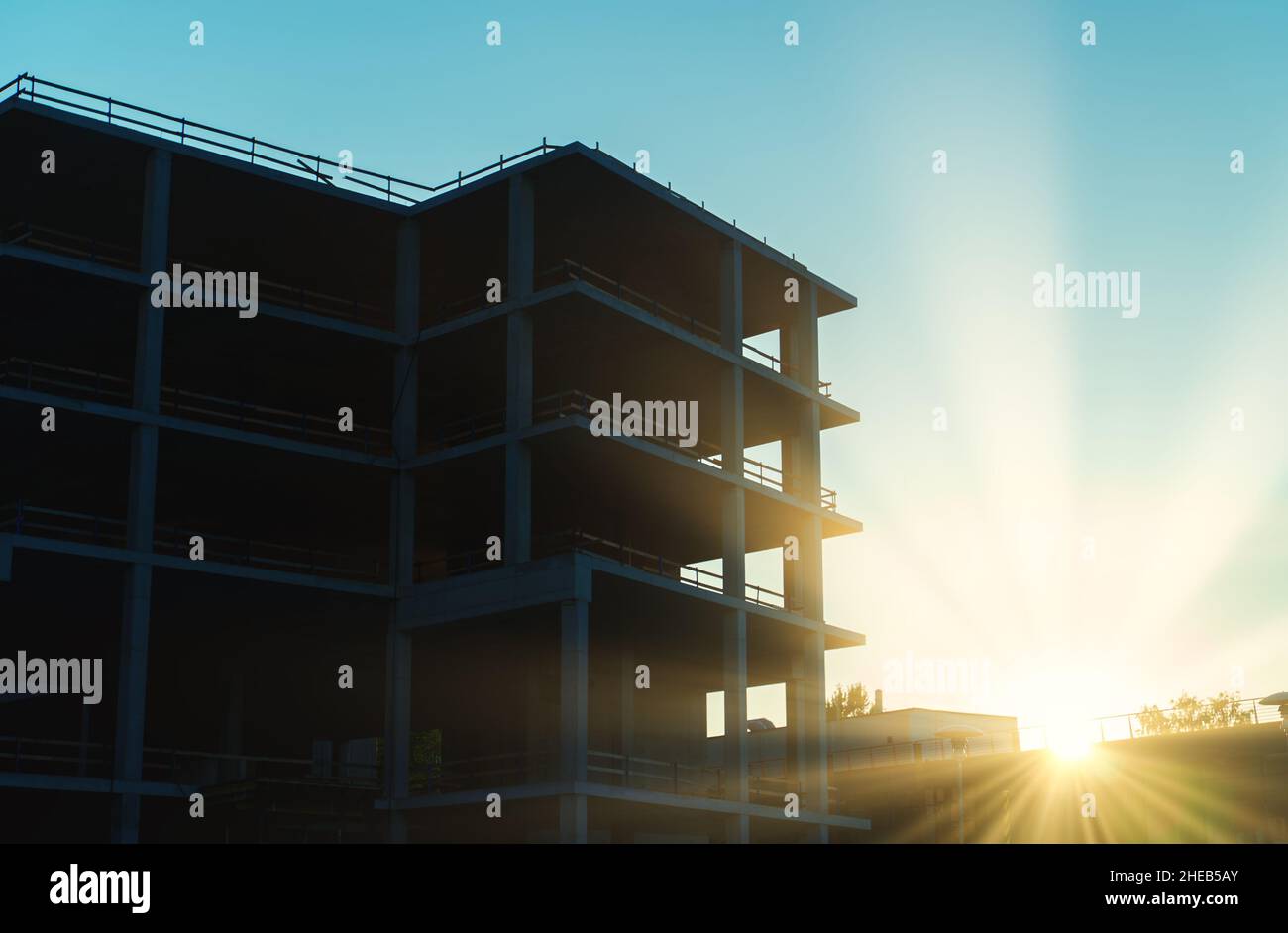 Construction of new luxury modern apartment building Stock Photo - Alamy