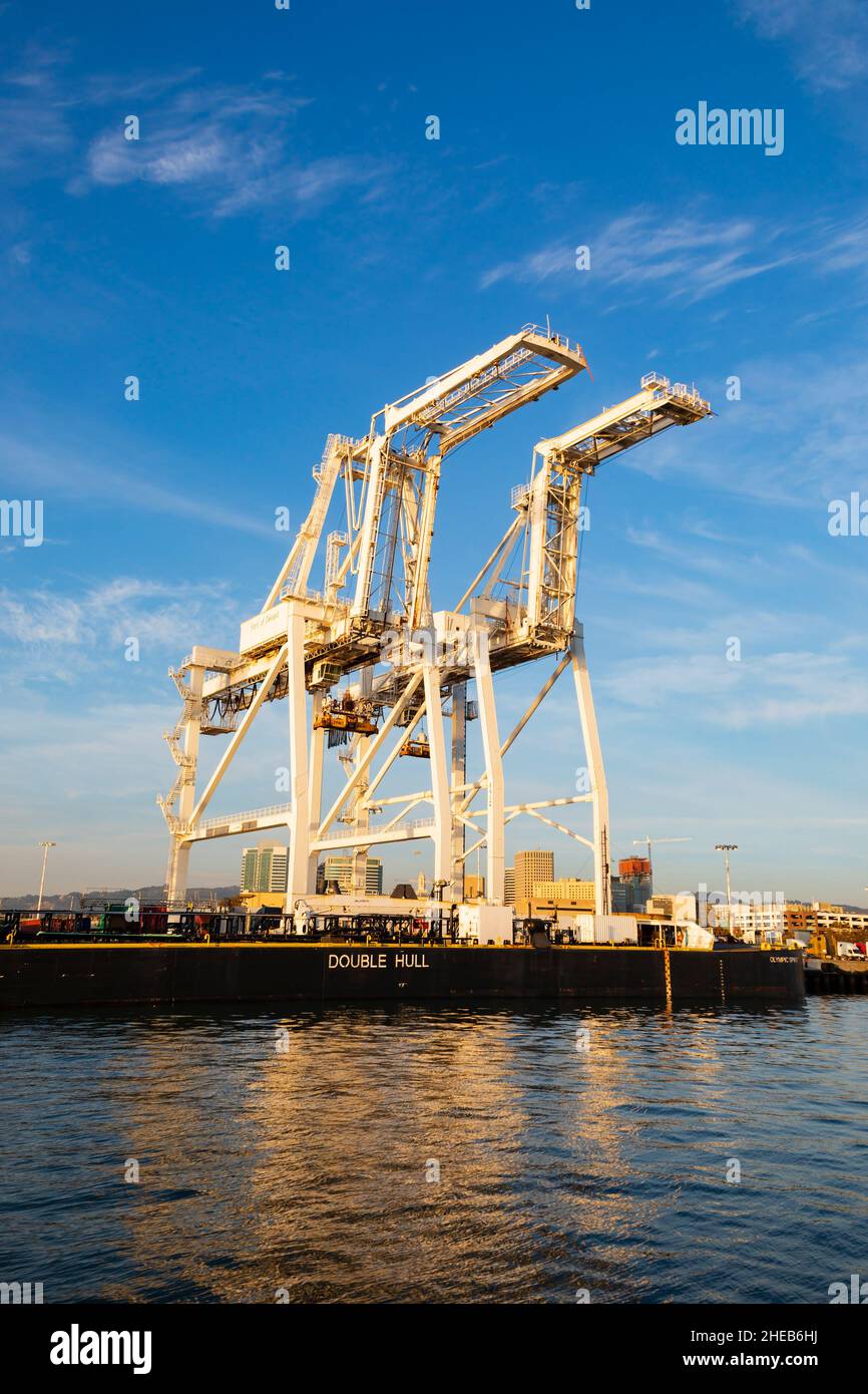 Giant Container unloading cranes at the  Port of Oakland, San Francisco, California, USA Stock Photo