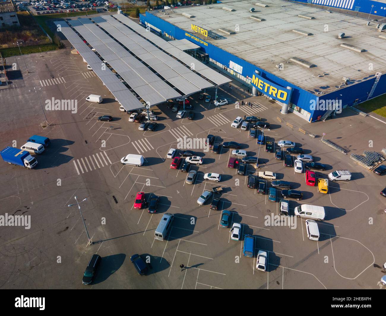 Car rental parking lot 2021 hires stock photography and images Alamy