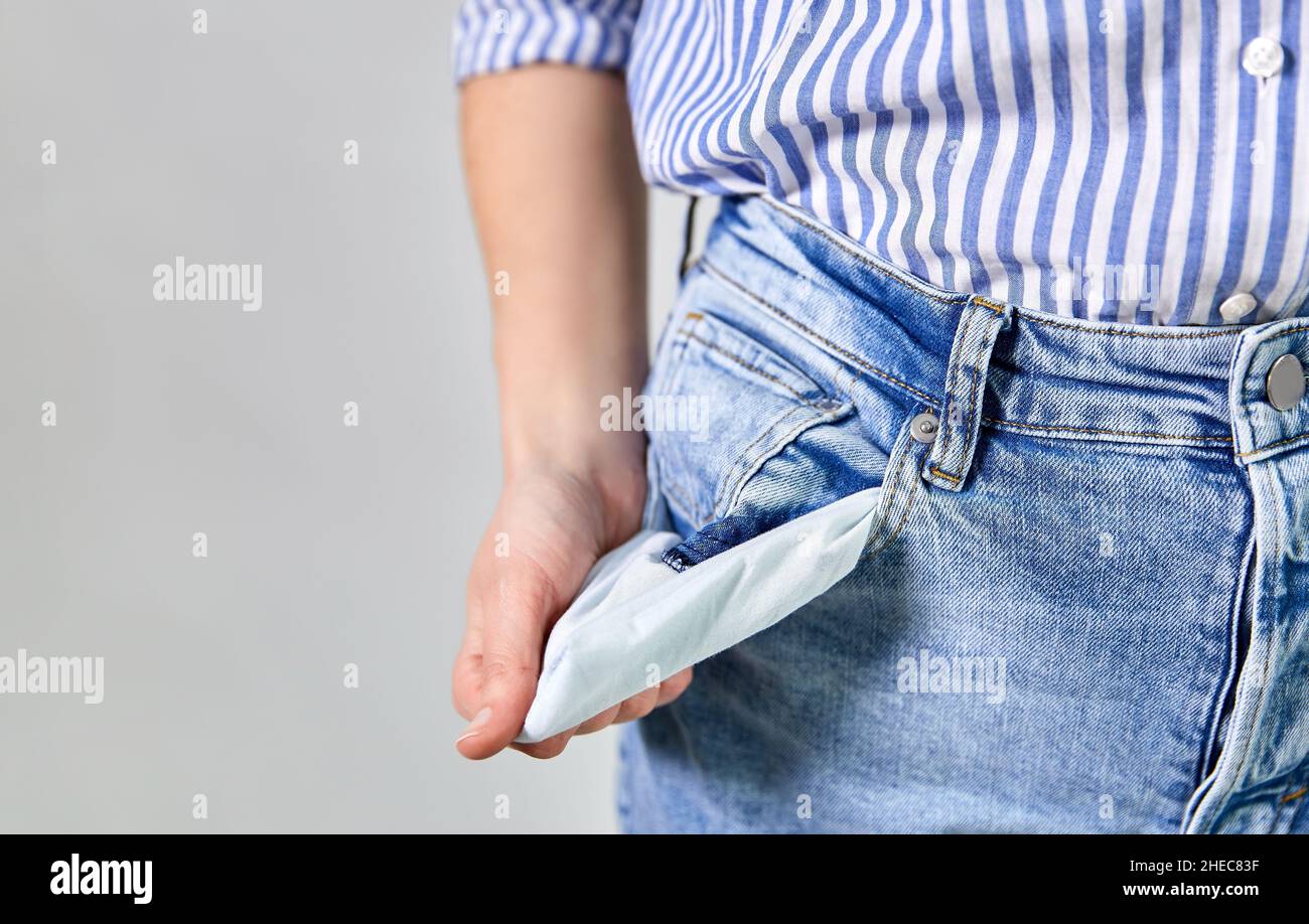 Empty pockets woman hires stock photography and images Alamy