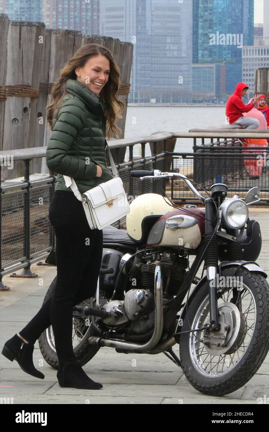 New York NY 20190426 Sutton Foster and Nico Tortorella film a