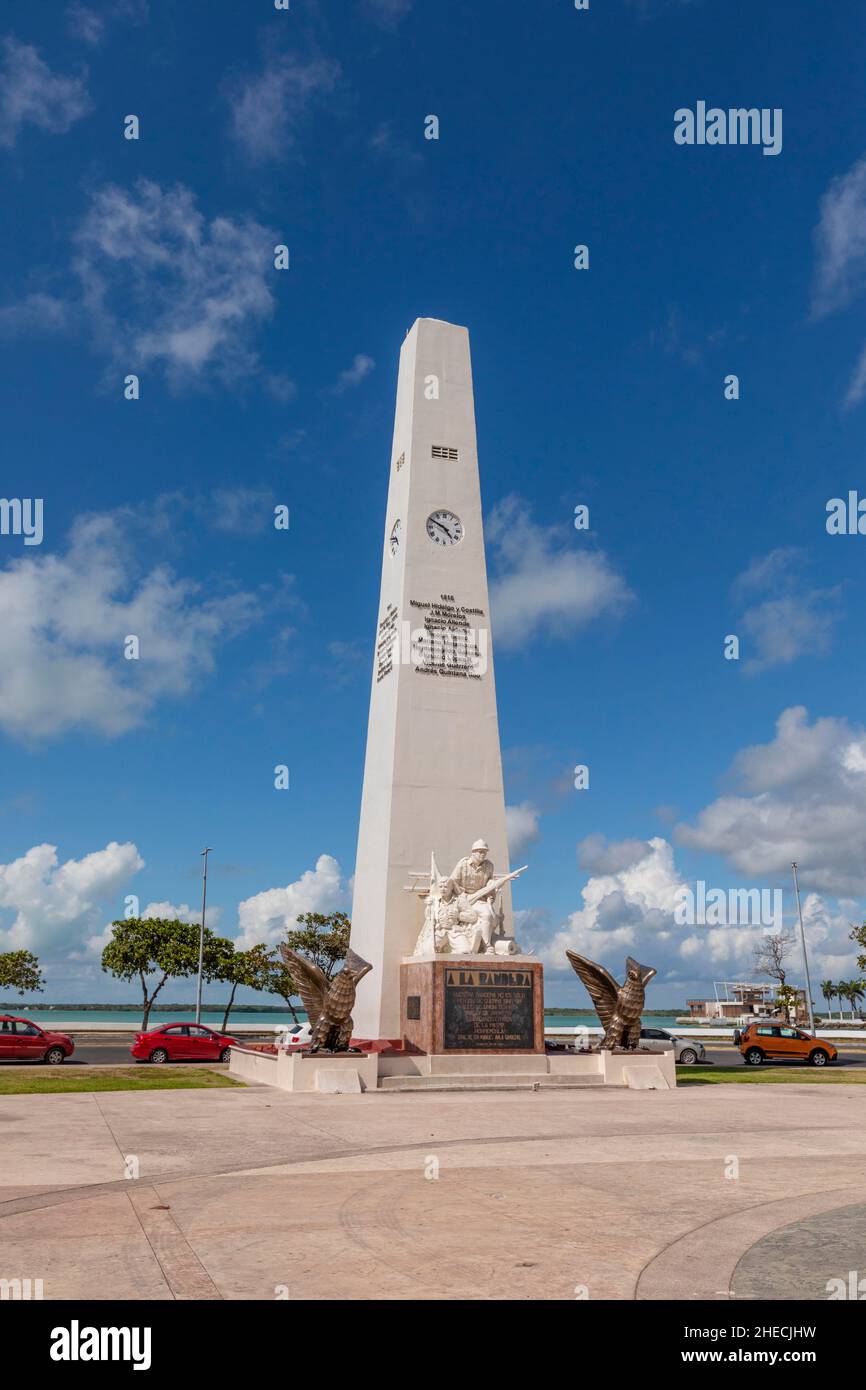 Mexico, Quintana Roo, monument to the flag and the clock Stock Photo Alamy