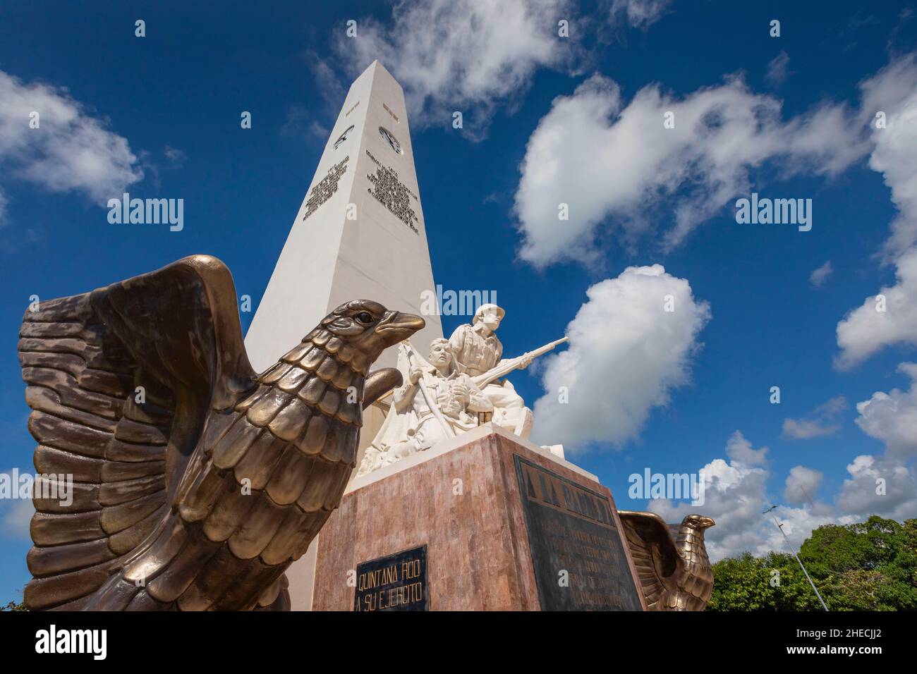 Mexico, Quintana Roo, monument to the flag and the clock Stock Photo Alamy