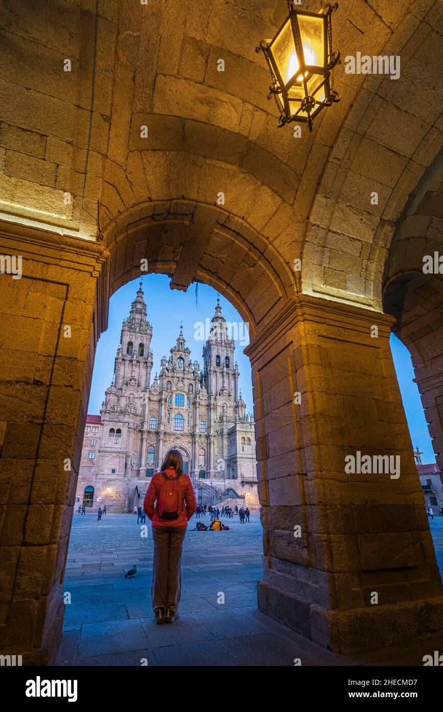 Spain, Galicia, Santiago de Compostela, the old city (UNESCO World Heritage Site), the 11th century Santiago de Compostela cathedral and Praza do Obradoiro Stock Photo