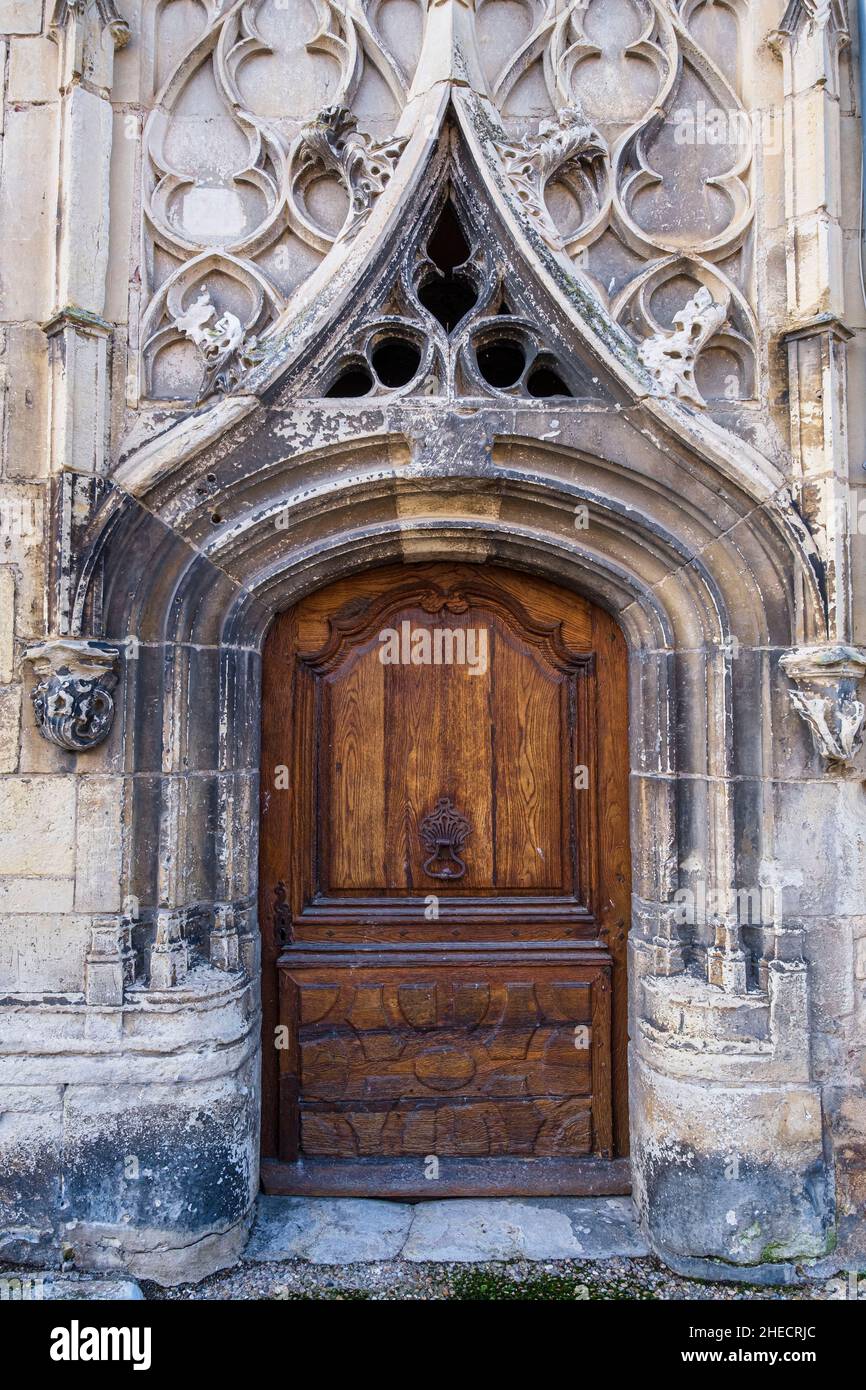 France, Nievre, Saint-Pierre-le-Moutier, stage on the Via Lemovicensis or Vezelay Way, one of the main ways to Santiago de Compostela, Flamboyant Gothic door (15th century) of the Lieutenant Criminel House Stock Photo