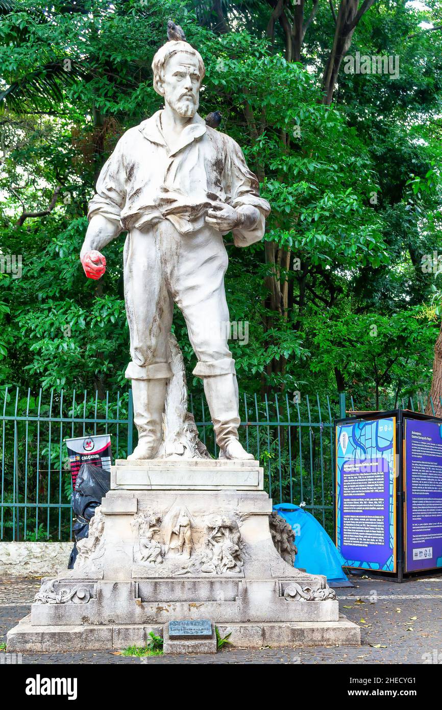 Statue or sculpture of Bartolomeu Bueno da Silva (Anhanguera) in the Paulista Avenue in Sao Paulo, Brazil Stock Photo