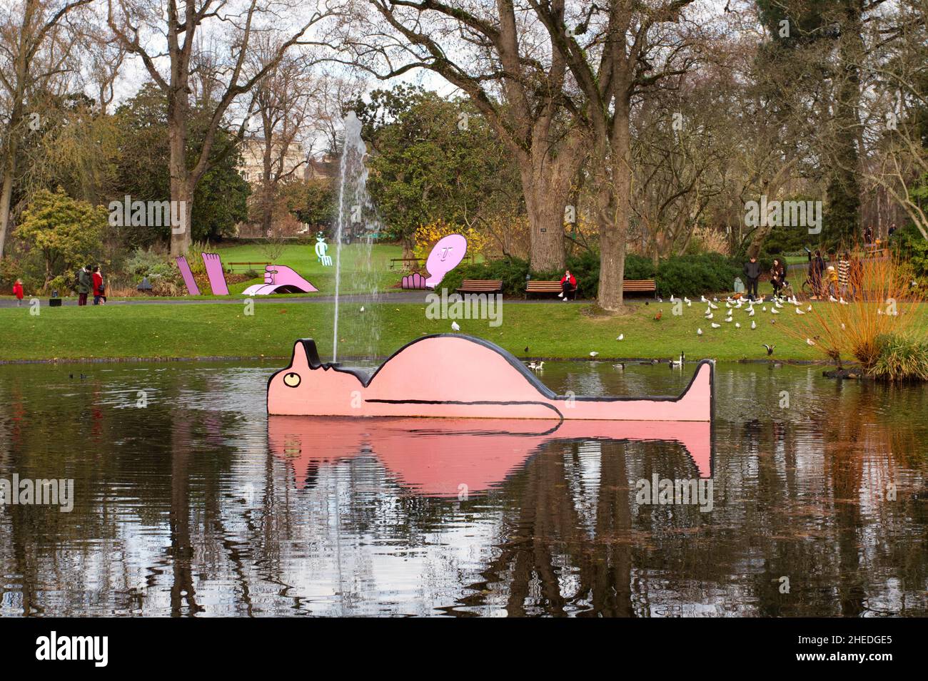 L'arroseur (The sprayer by Jean Julien for Le Voyage à Nantes arts festival) - Botanic Gardens - Nantes Stock Photo