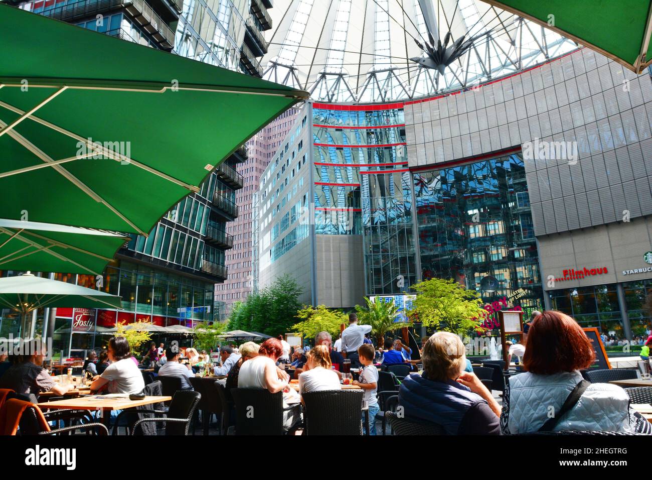 GERMANY. BERLIN. POTSDAMER PLATZ. THE SONY CENTER HAS BEEN MADE BY THE ARCHITECT HELMUT JAHN. Stock Photo