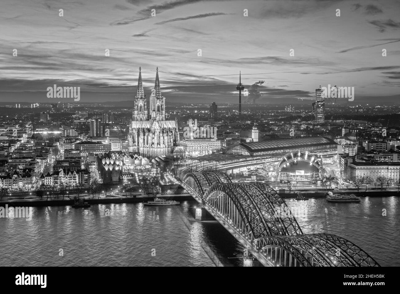 Night skyline view of Cologne and cologne Cathedral, Germany Stock Photo