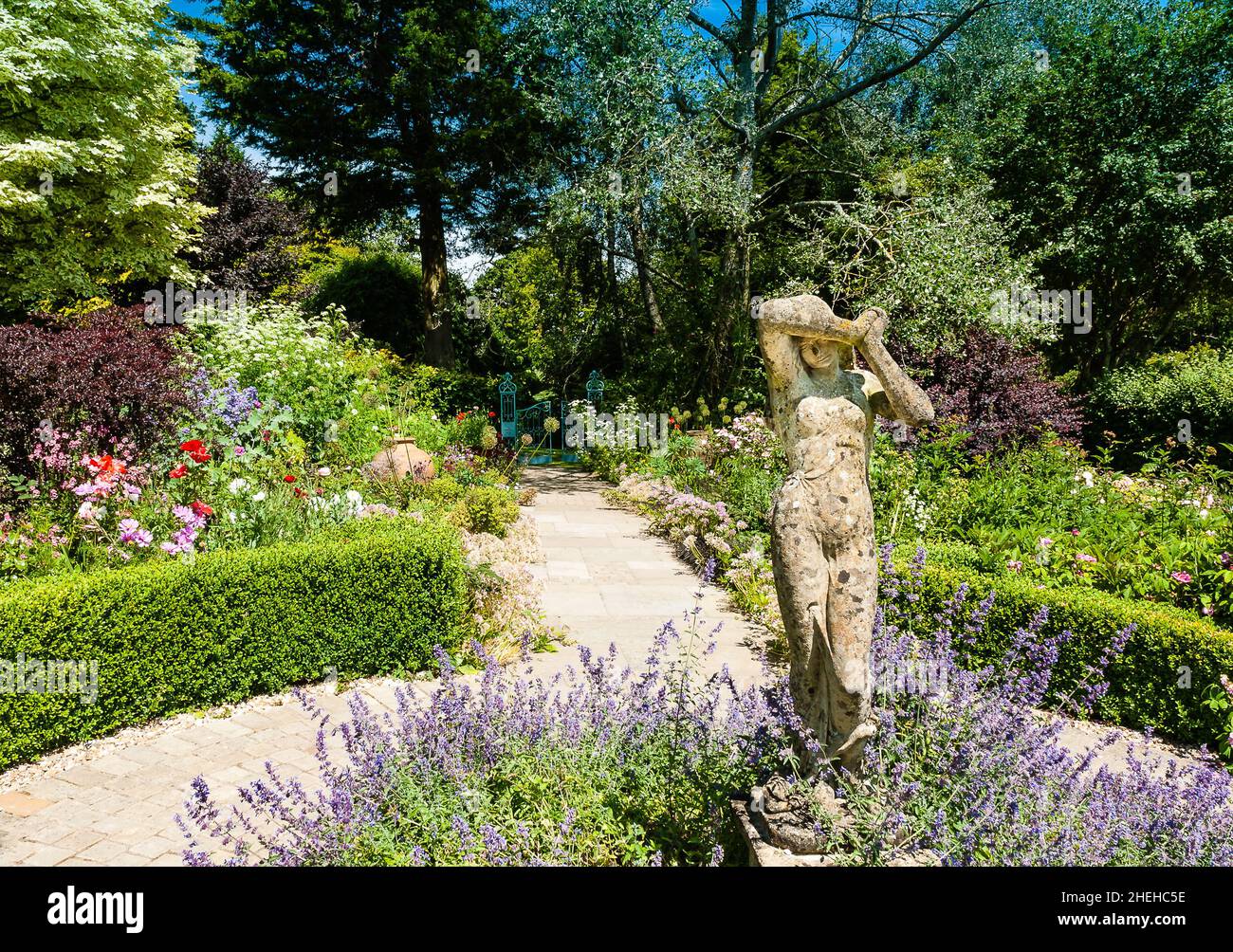 Statue east gardens uk hi-res stock photography and images - Alamy