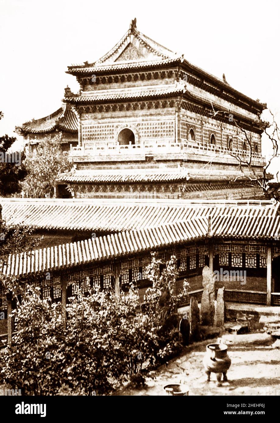 Temple of Ten Thousand Buddhas, Hong Kong, early 1900s Stock Photo
