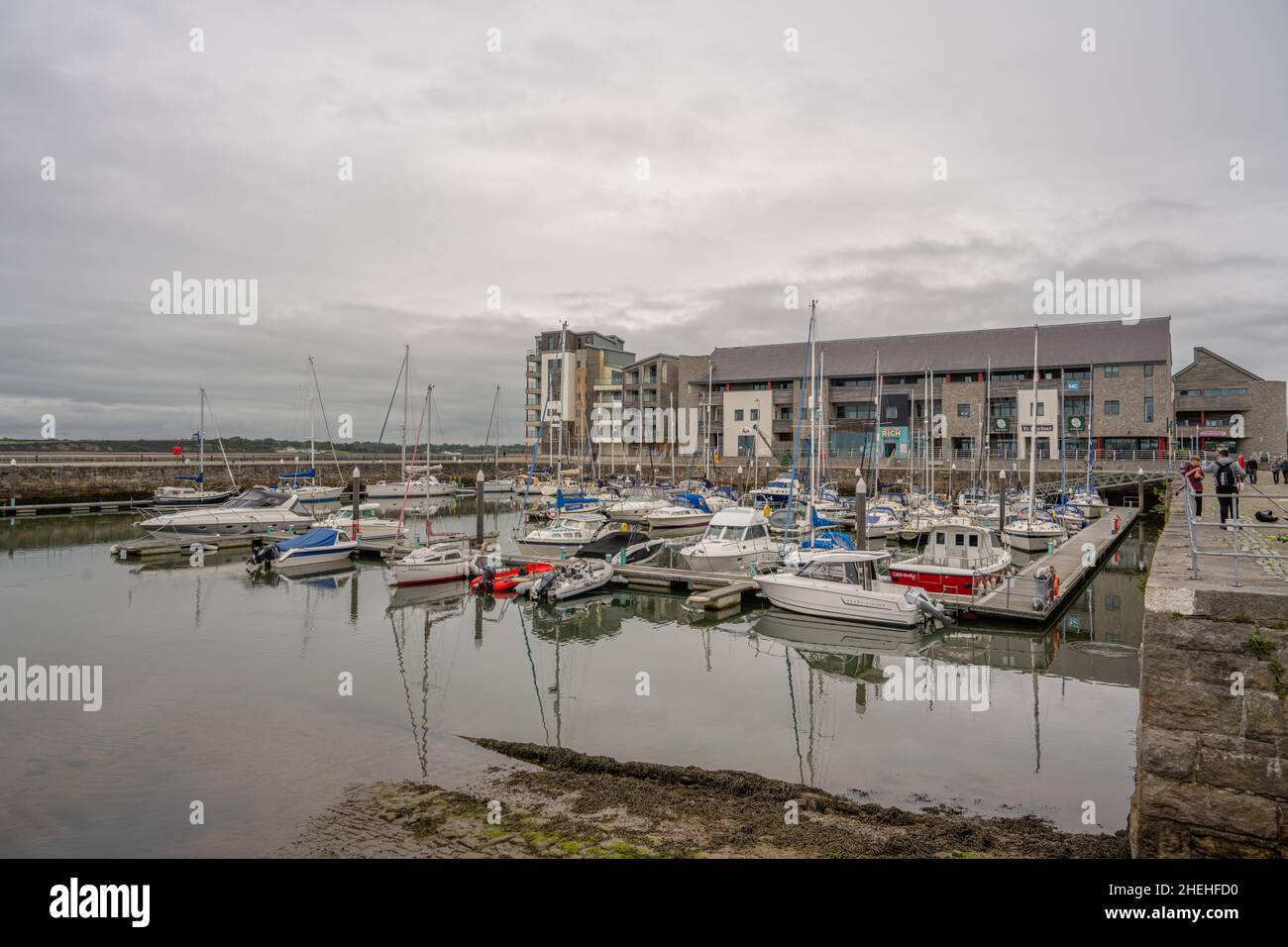 Harbour and marina at Caernarfon north whales Stock Photo Alamy