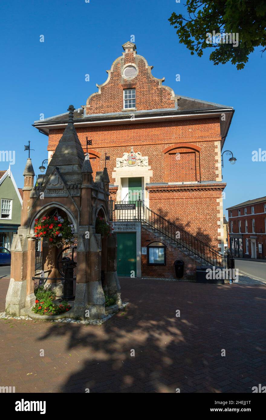The Shire Hall and Corn Exchange, Tudor architecture, Woodbridge, Suffolk, England, UK  built by Thomas Seckford c 1575 Stock Photo