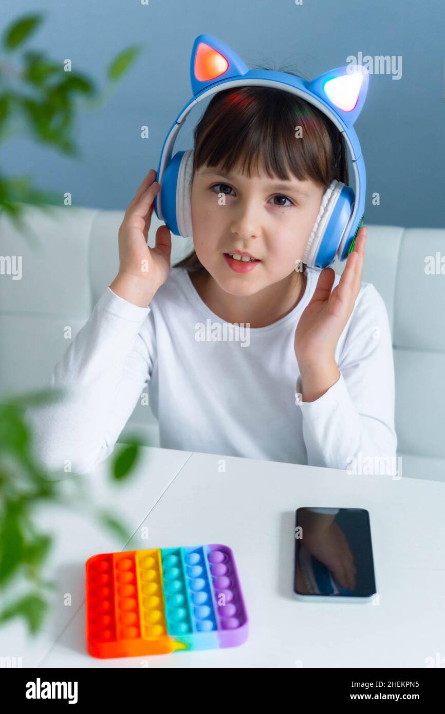 Autistic girl headphones sale