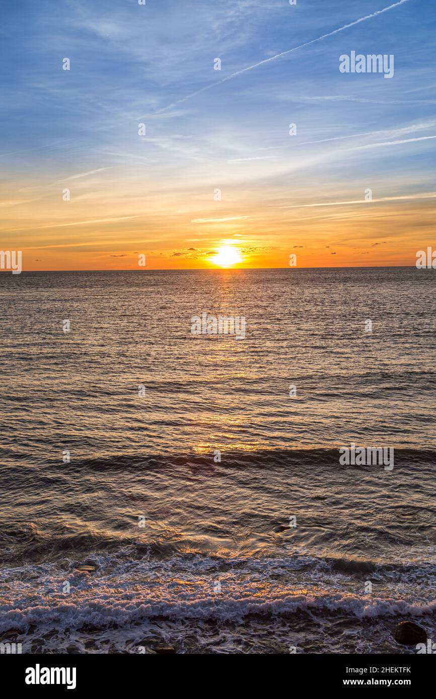 scenic Atlantic ocean sunrise an Montauk point Stock Photo - Alamy