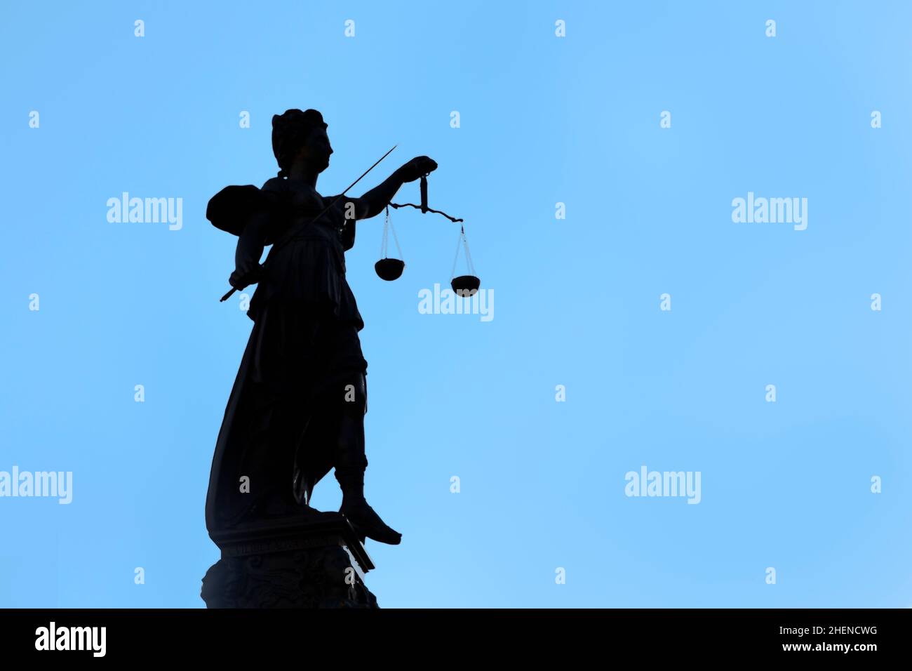 Justice scale silhouette hi-res stock photography and images - Alamy