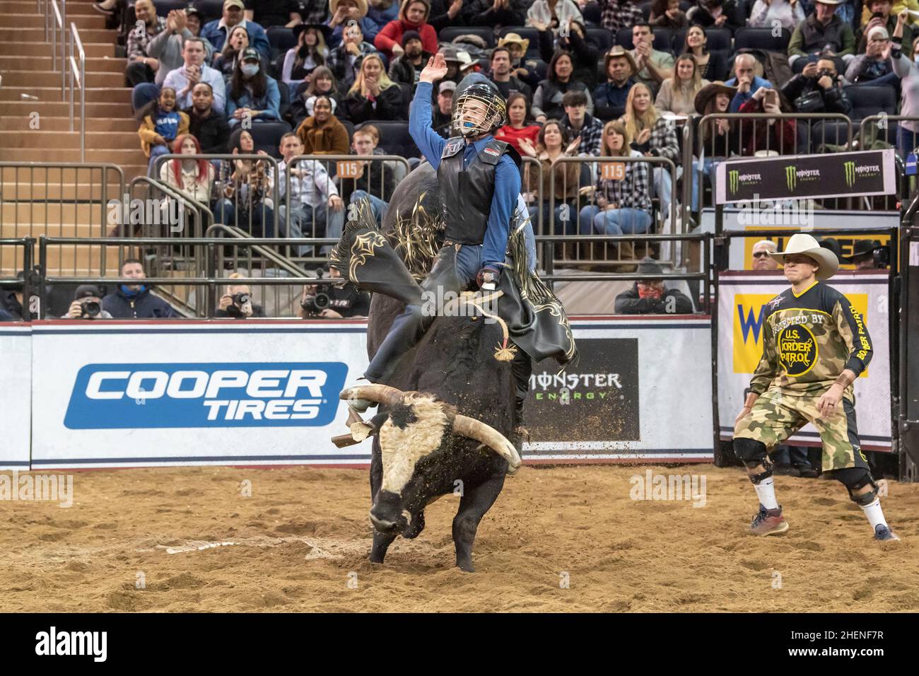 New York, United States. 08th Jan, 2022. Kyler Oliver rides Bentley for the win during the Professional Bull Riders 2022 Unleash The Beast event at Madison Square Garden in New York City. Credit: SOPA Images Limited/Alamy Live News Stock Photo