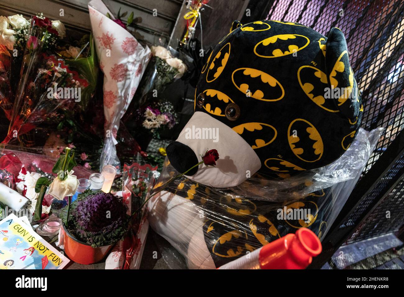 New York, NY - January 11, 2022: Makeshift memorial on the site of senseless killing of 19-years old woman during robbery at Burger King in East Harlem Stock Photo