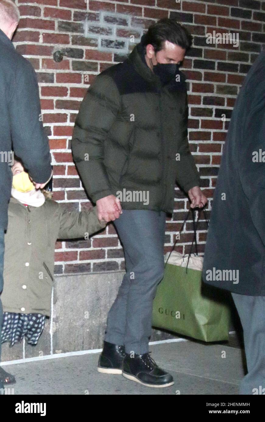 Bradley cooper licorice pizza hires stock photography and images Alamy