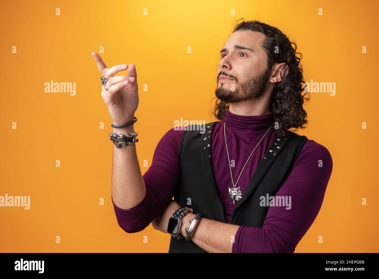 Man curly hair beard pointing hi-res stock photography and images - Alamy