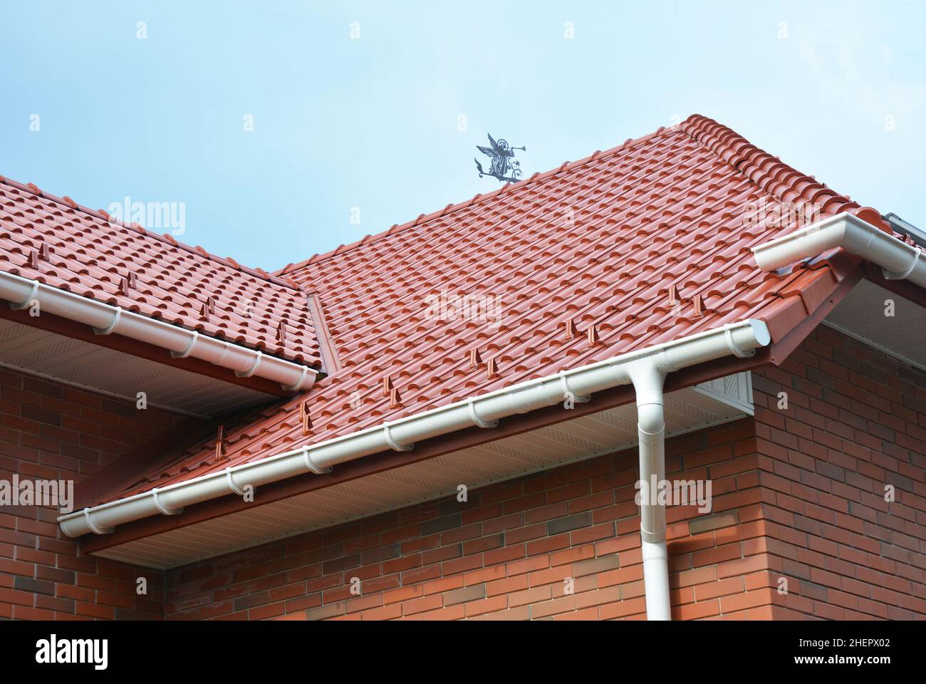 House Problem Areas for Rain Gutter Waterproofing. Guttering, Gutters