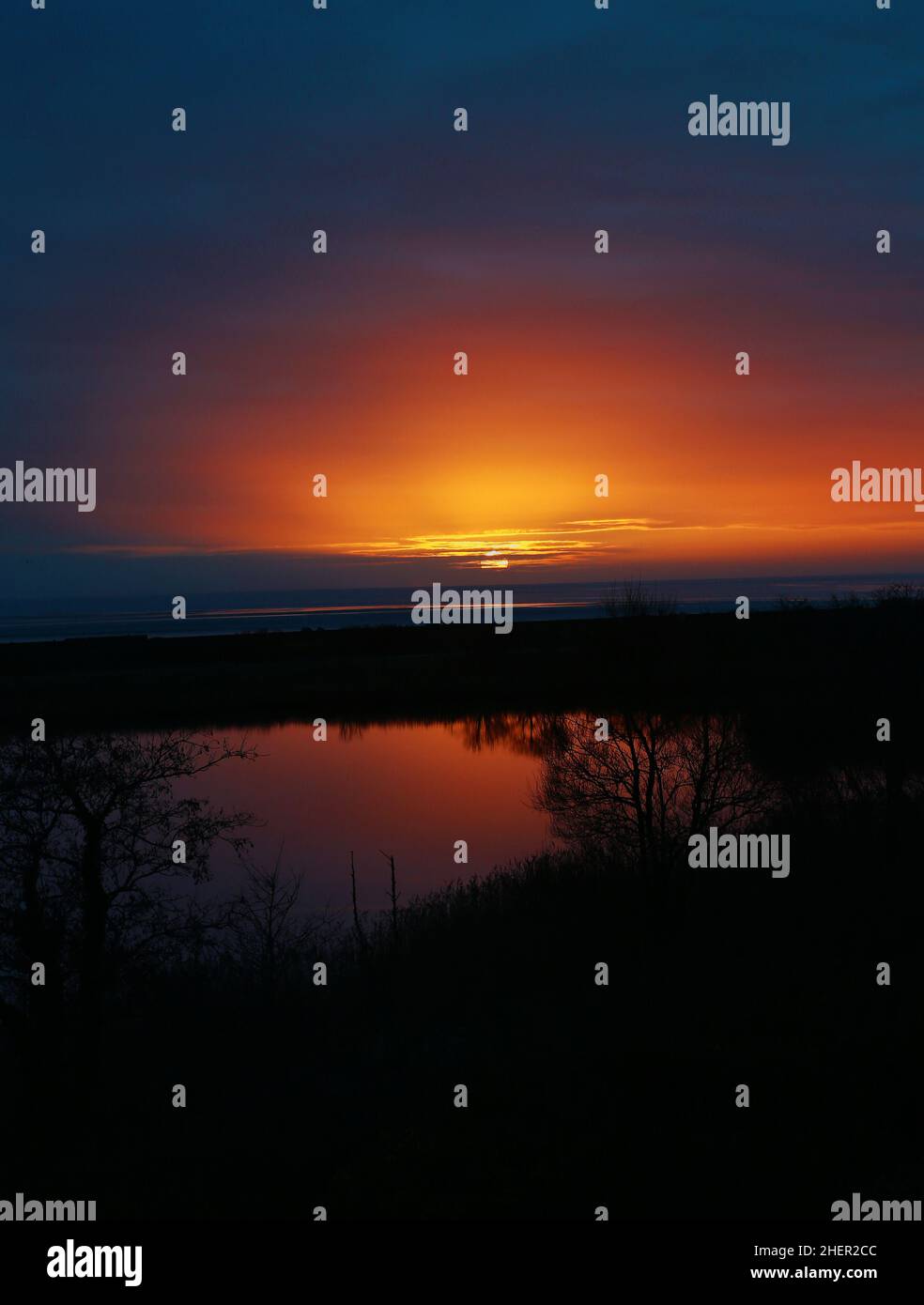 Llanelli & Burry Port sea views Stock Photo Alamy