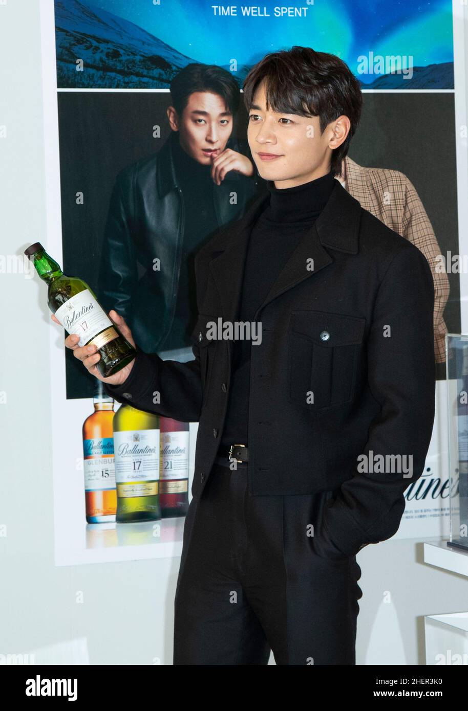 12 January 2022 - Seoul, South Korea: South Korean actor and K-Pop boys  band SHINee member Choi Minho, attends the photocall for Ballantine's 'Time  Well Spent' global campaign at Novotel Ambassador -