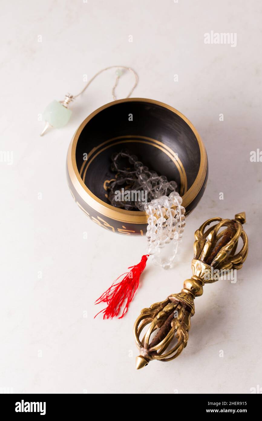 Pendulum, singing bowls and other healing tools for healing in Reiki ...