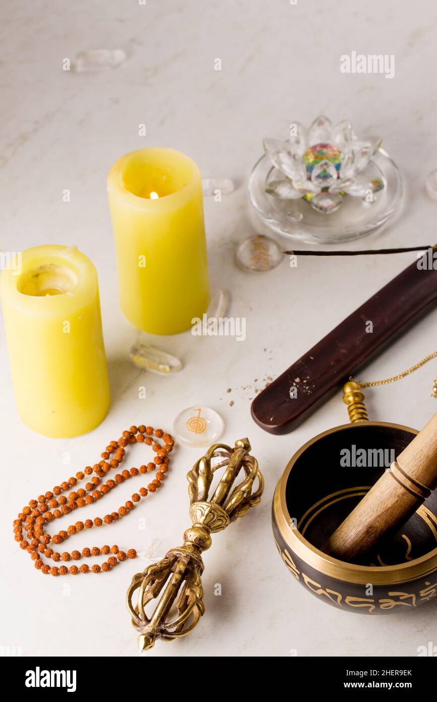 Pendulum, singing bowls and other healing tools for healing in Reiki ...