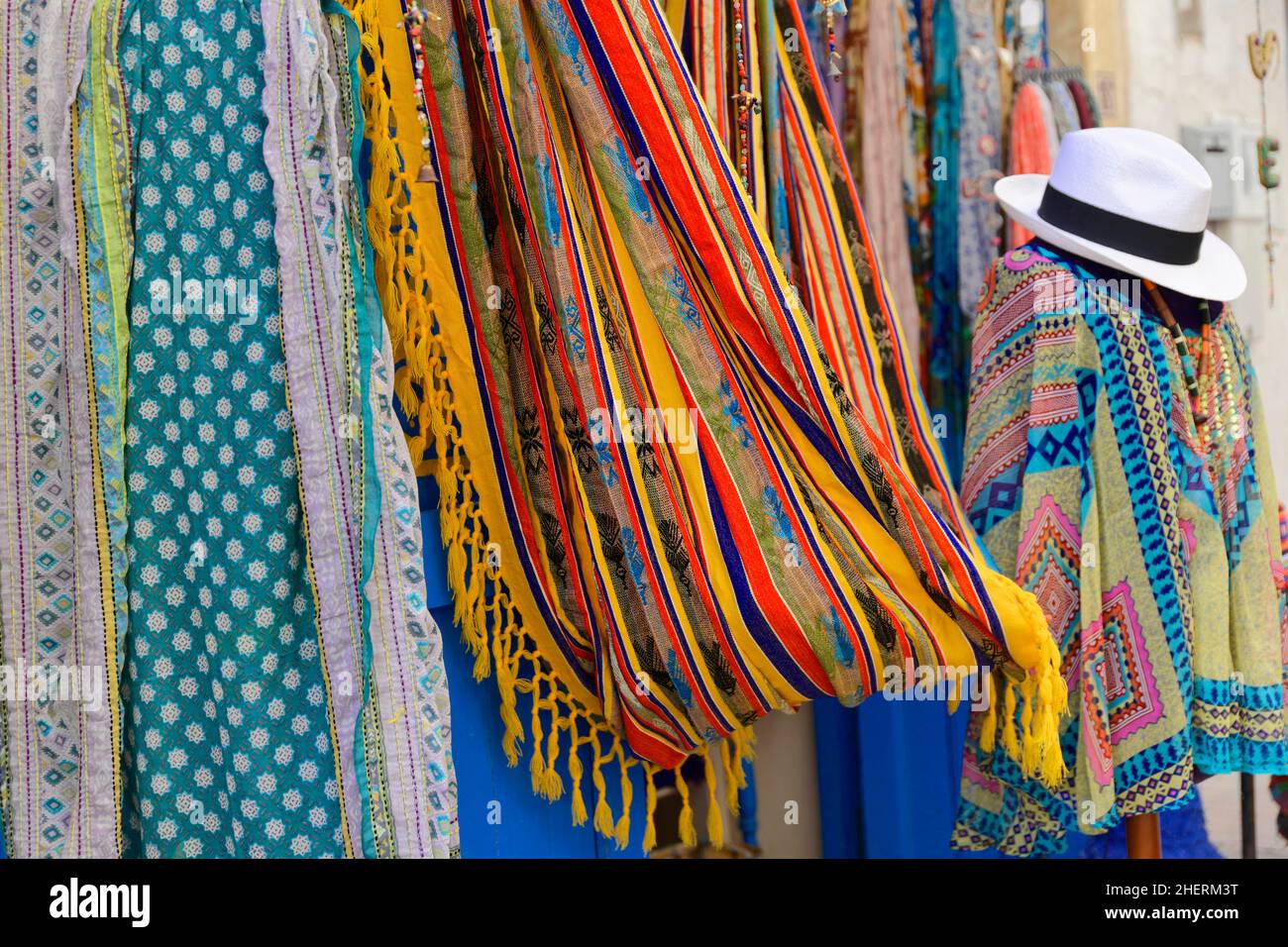 North african scarf hi-res stock photography and images - Alamy