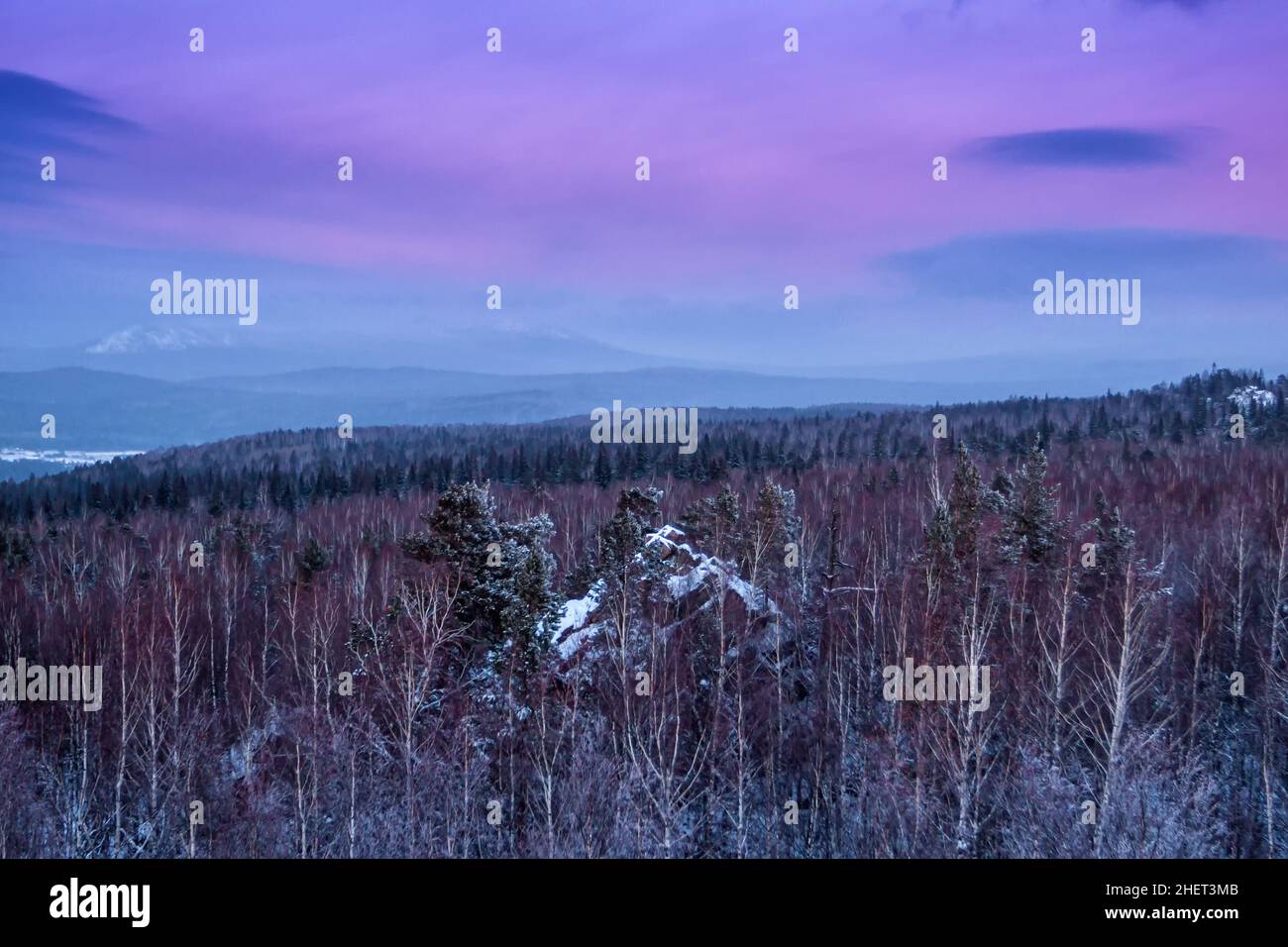 Evening light in winter hi-res stock photography and images - Alamy
