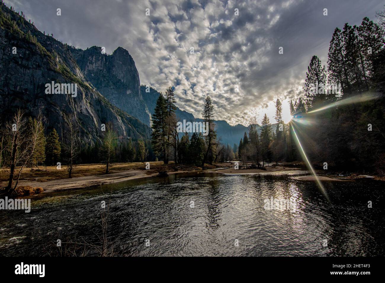 Sun flare over mountain hi-res stock photography and images - Alamy