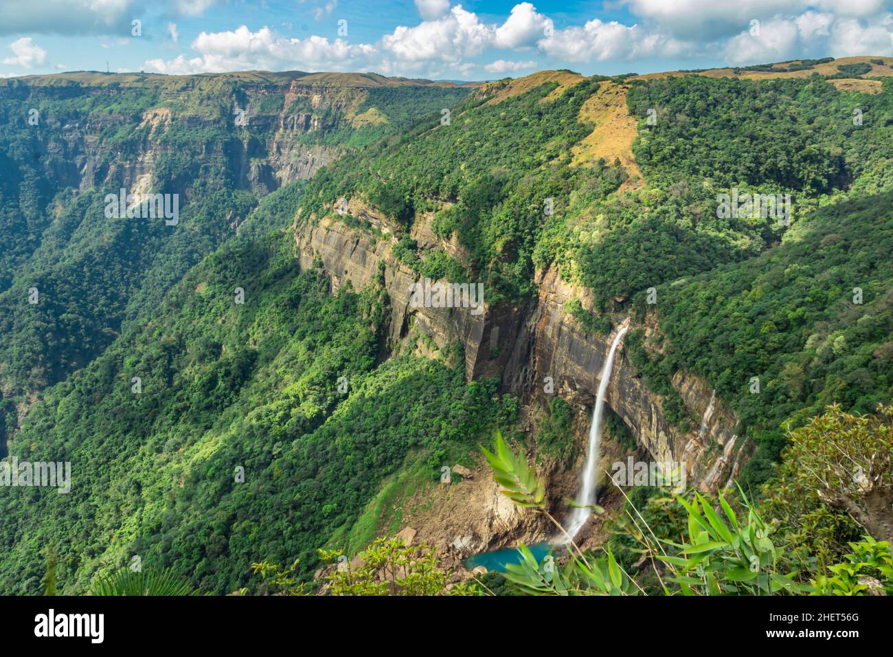 The Ultimate Guide To Cherrapunji: Discover Spectacular Waterfalls &amp;  Living Root Bridges - Twobirdsbreakingfree