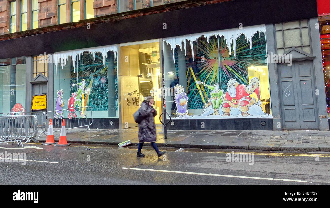 Glasgow, Scotland, UK  12th January, 2022.New Batgirl film set latest as the road closures are in place and the sets om parnie street and glasgow cross get completion as the snow is being laid for the christmas scene . Credit  Gerard Ferry/Alamy Live News Stock Photo