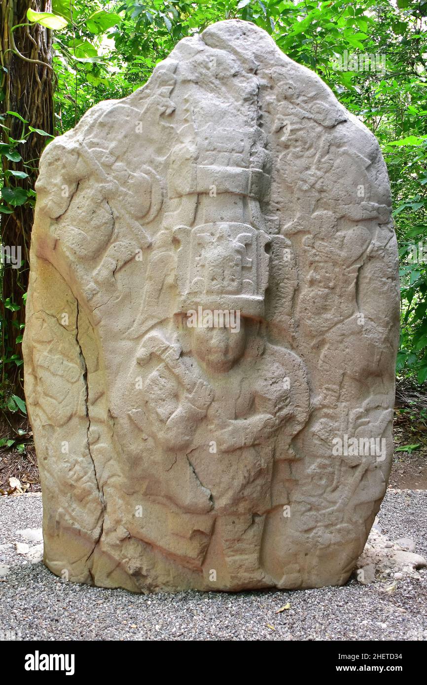 Stela of the King, Olmec sculpture, La Venta MuseumPark, preColumbian
