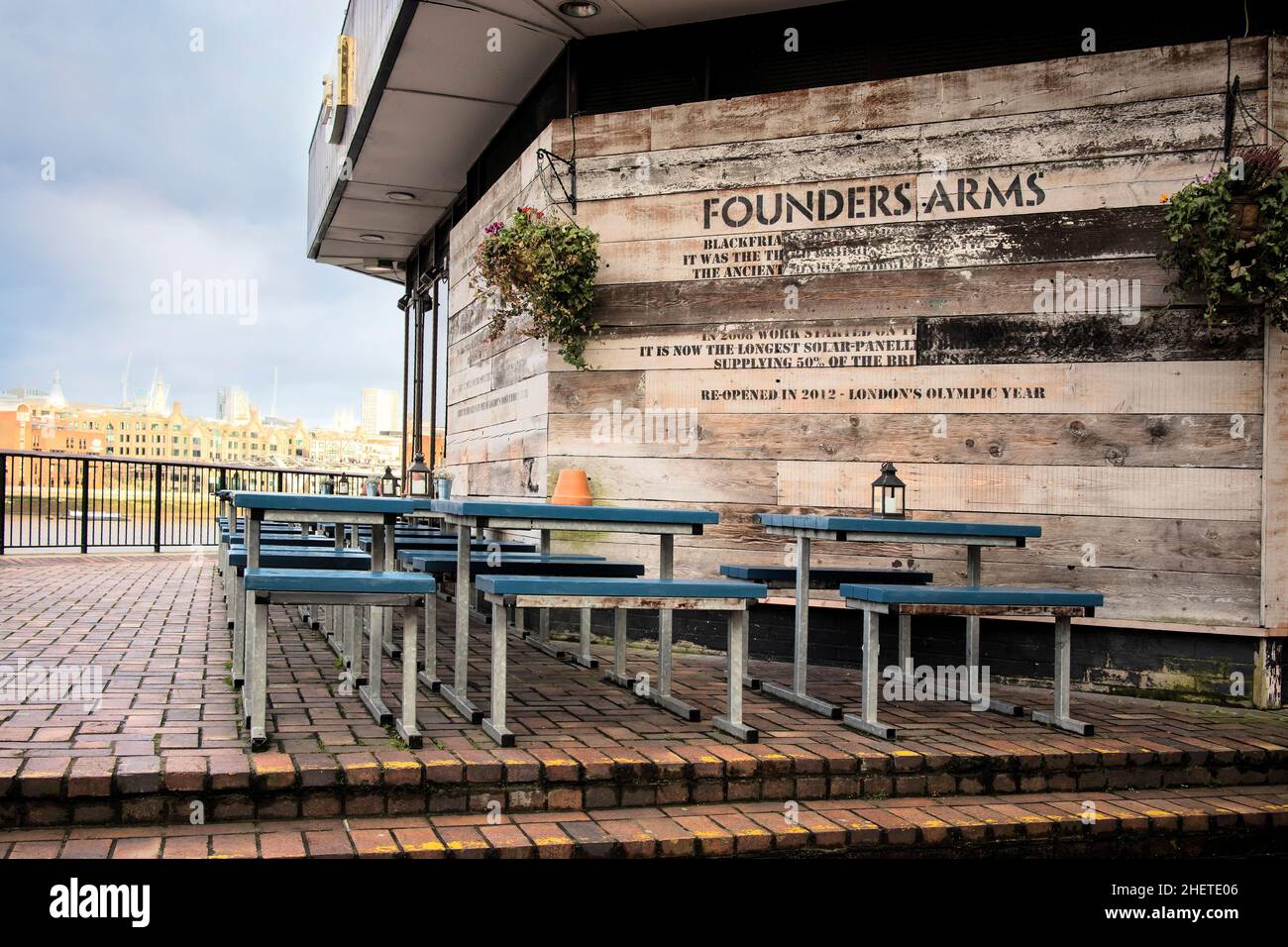 The Founders Arms Bankside Hi res Stock Photography And Images Alamy The Founders Arms Bankside Hi Res Stock Photography And Images Alamy