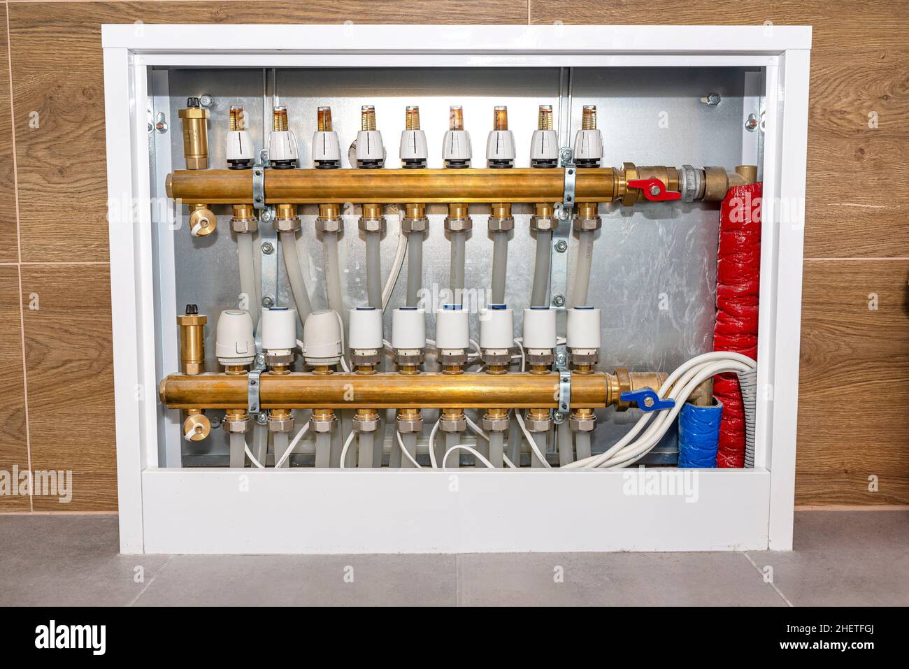 New brass manifold for underfloor heating systems with rotameters and