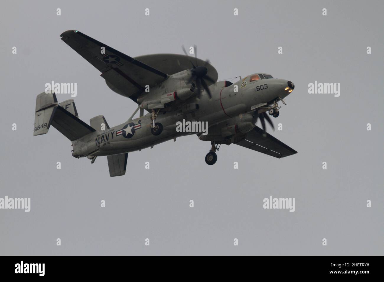 Yamato, Japan. 13th Dec, 2016. A Northrop Grumman E2 Hawkeye, early warning aircraft with Carrier Airborne Early Warning Squadron 115 (VAW-115), also known as the ''Liberty Bells'' flies over Kanagawa, Japan. (Credit Image: © Damon Coulter/SOPA Images via ZUMA Press Wire) Stock Photo