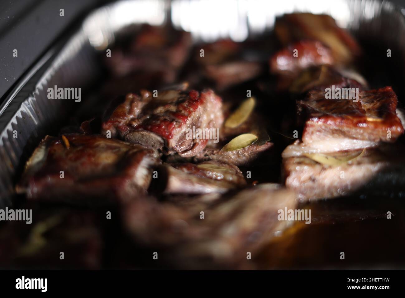 Ribs in the oven for dinner 24 December 2018 Christmas. grill, barbecue sauce (Photo: LuisGutierrez / NortePhoto.com) Costillas en el horno para la cena 24 diciembre 2018 Navidad. parrilla, salsa barbecue (Photo: LuisGutierrez/NortePhoto.com) Stock Photo